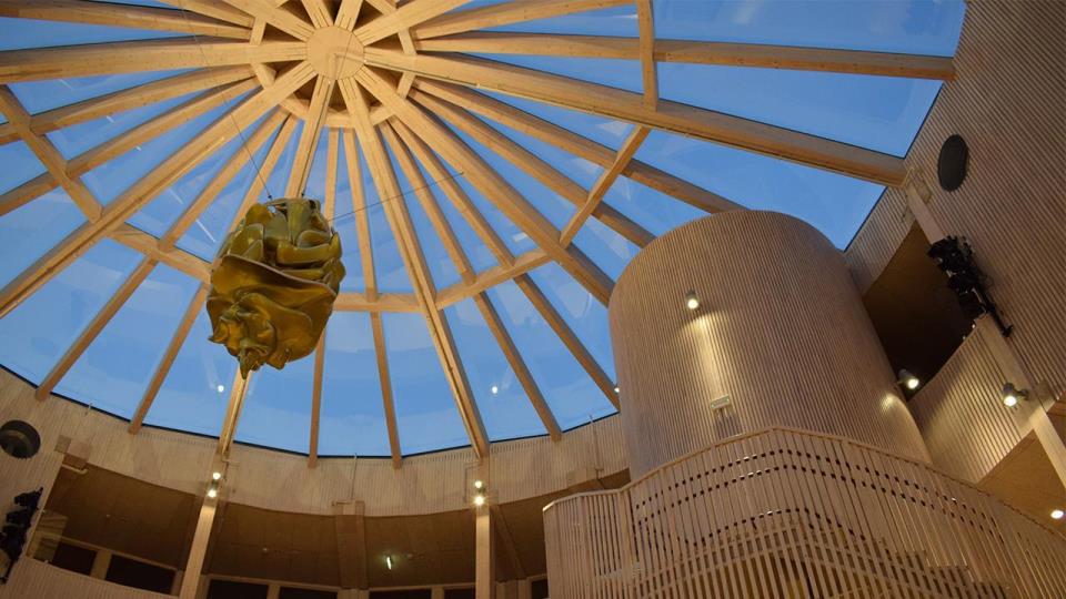 Lenke til artikkel: Frakkagjerd ungdomsskule er finalist til Årets skulebygg 2026
