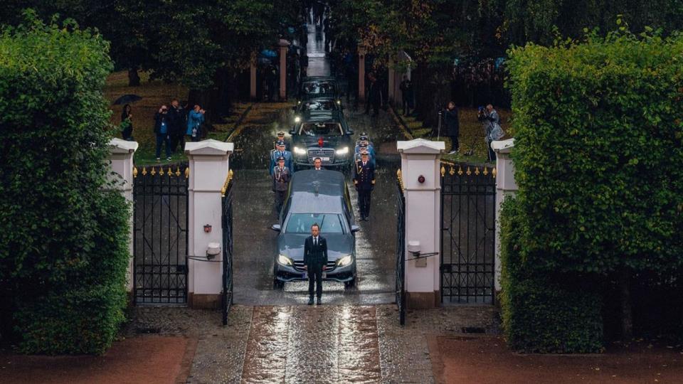 Lenke til artikkel: Slik markeres Kong Haralds gravferd i Tysvær