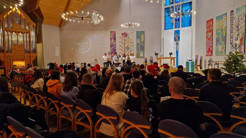 Lenke til artikkel: Julesamling i Aksdal kirke