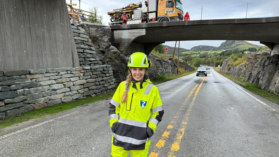Lenke til artikkel: Endelig! Nå kan du kjøre under broen i Aksdal igjen.