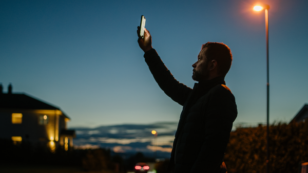 Lenke til artikkel: Hvis strømmen, mobilnettet og internett forsvinner – vet du hvor du kan få informasjon? 