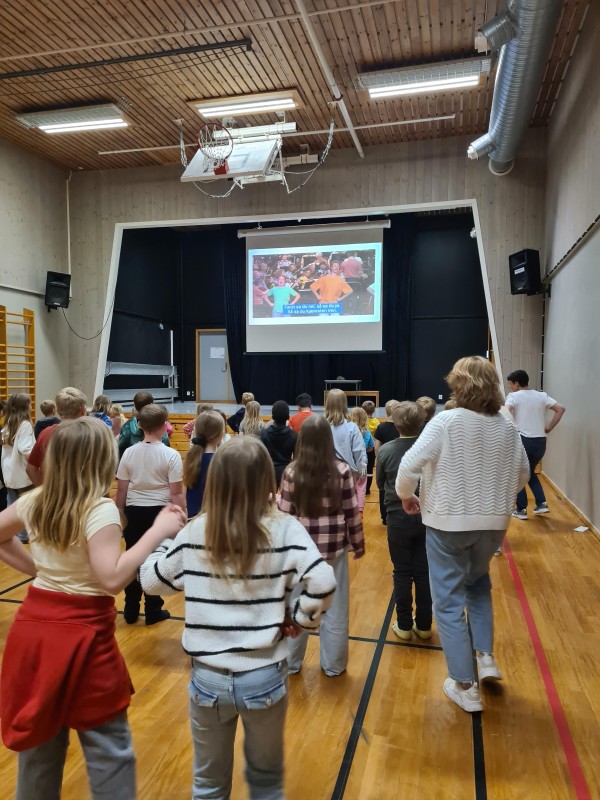 Lenke til artikkel: Skolens sangdag