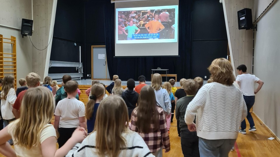 Lenke til artikkel: Skolens sangdag