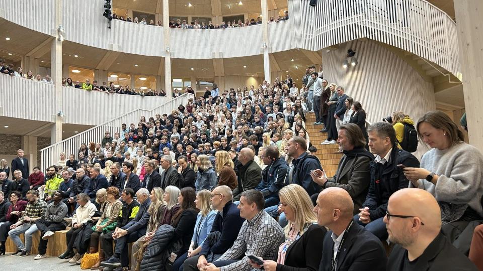 Lenke til artikkel: Ny Frakkagjerd ungdomsskole offisielt åpnet – en merkedag for Tysvær