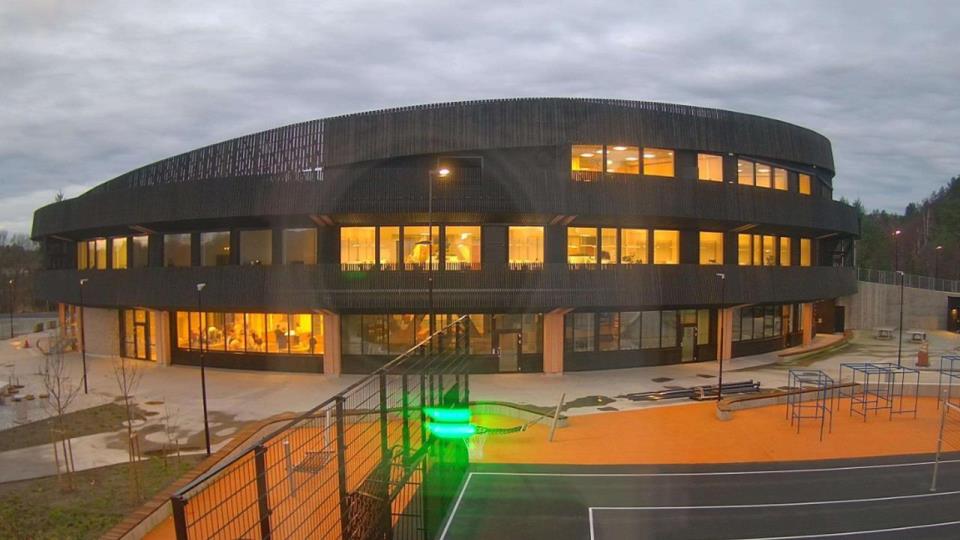 Lenke til artikkel: Nye Frakkagjerd ungdomsskole nominert til Årets skolebygg 2026 