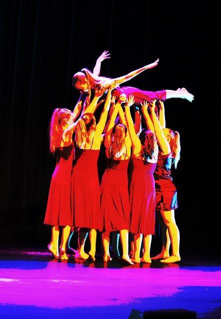 Ballett-løft - Klikk for stort bilde